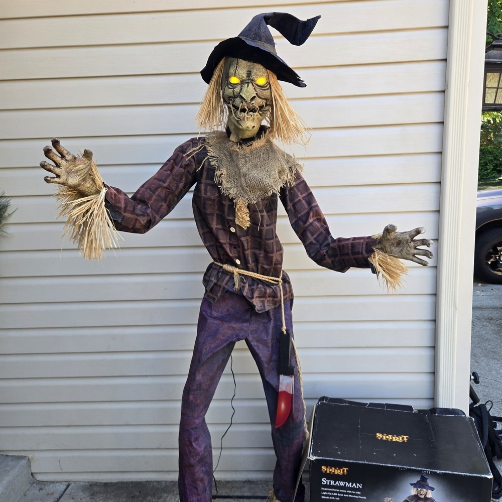 Spirit Halloween Strawman Scarecrow animated Talking prop W Box 6.6ft Eyes Light